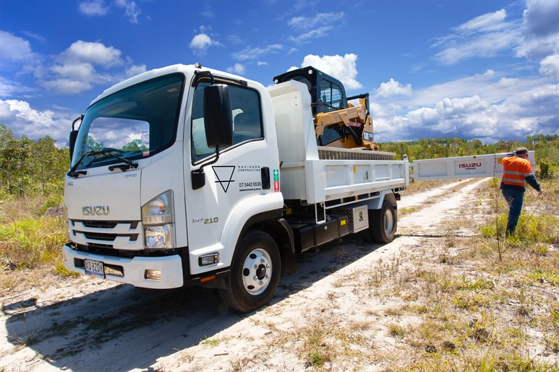 [Job story] Davidson Contracting chooses an Isuzu FRR 107-210 tipper ...