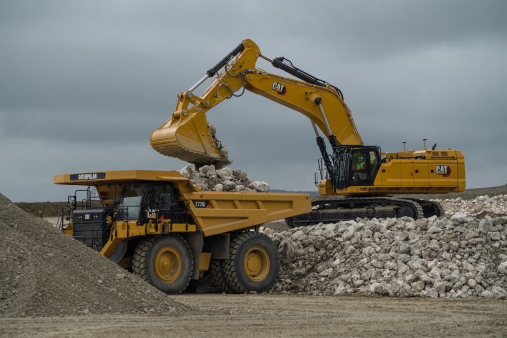 the-new-next-generation-cat-395-excavator-the-heavyquip-magazine