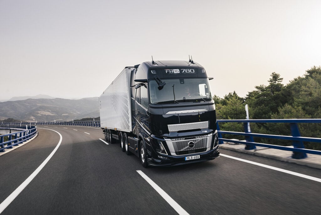 Volvo FH – the long haul experience.