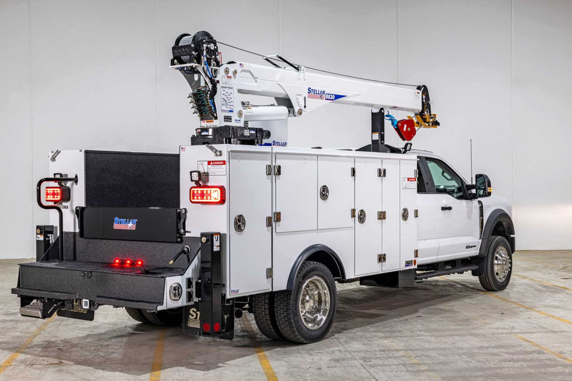 Stellar and Elliott shared a combined lineup at CONEXPO-CON/AGG 2026, led by new TMAX updates and a hybrid power finalist