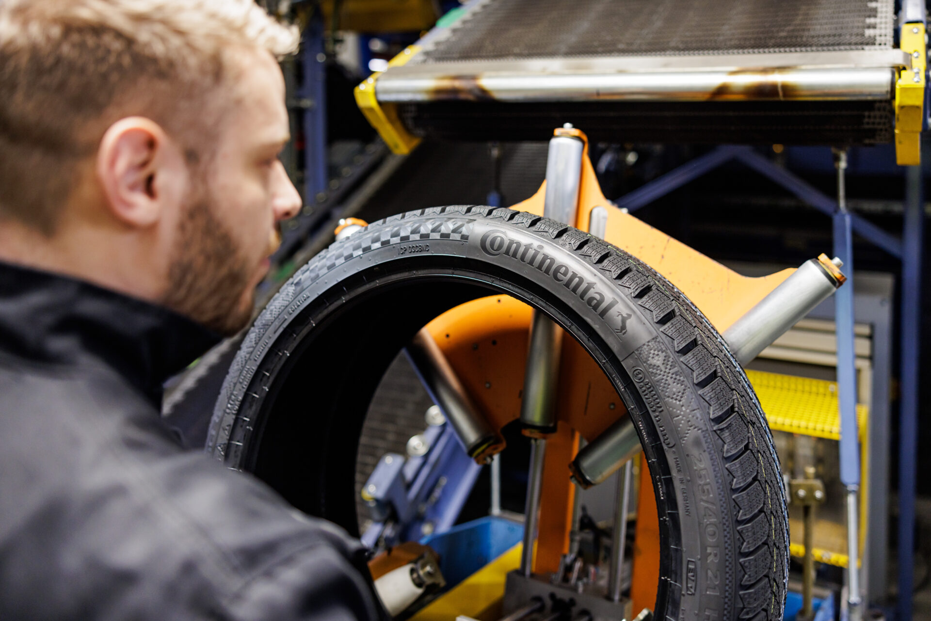 Continental Appoints Alex White as National Sales Manager, Material Handling & Port Operations in UK & Ireland