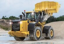 John Deere Launched New 844 and 904 X-Tier Wheel Loaders