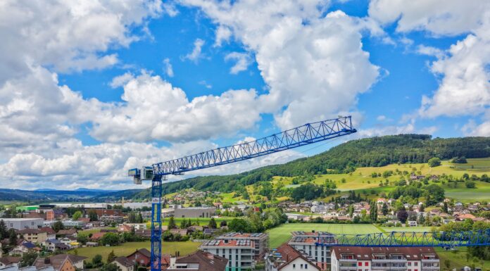 Interkran, Raimondi’s Swiss Distributor, Expands its Fleet with 18 Flat-Top Tower Cranes