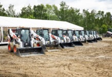 Bobcat Prepares for Leadership Change as North America President Mike Ballweber Retires