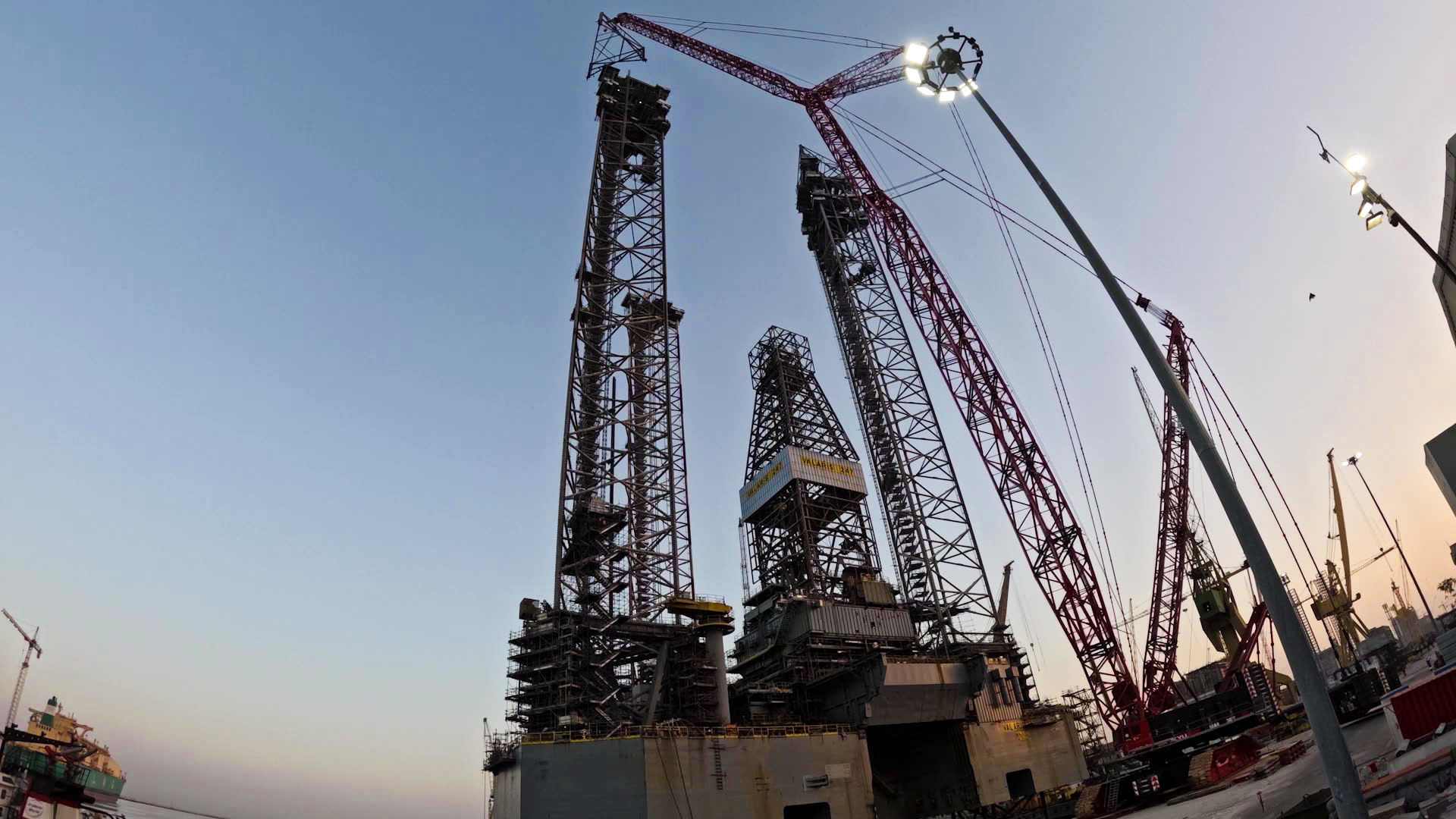 [Job Story] 205mt for a Crane Configuration the UAE Had Not Seen Before