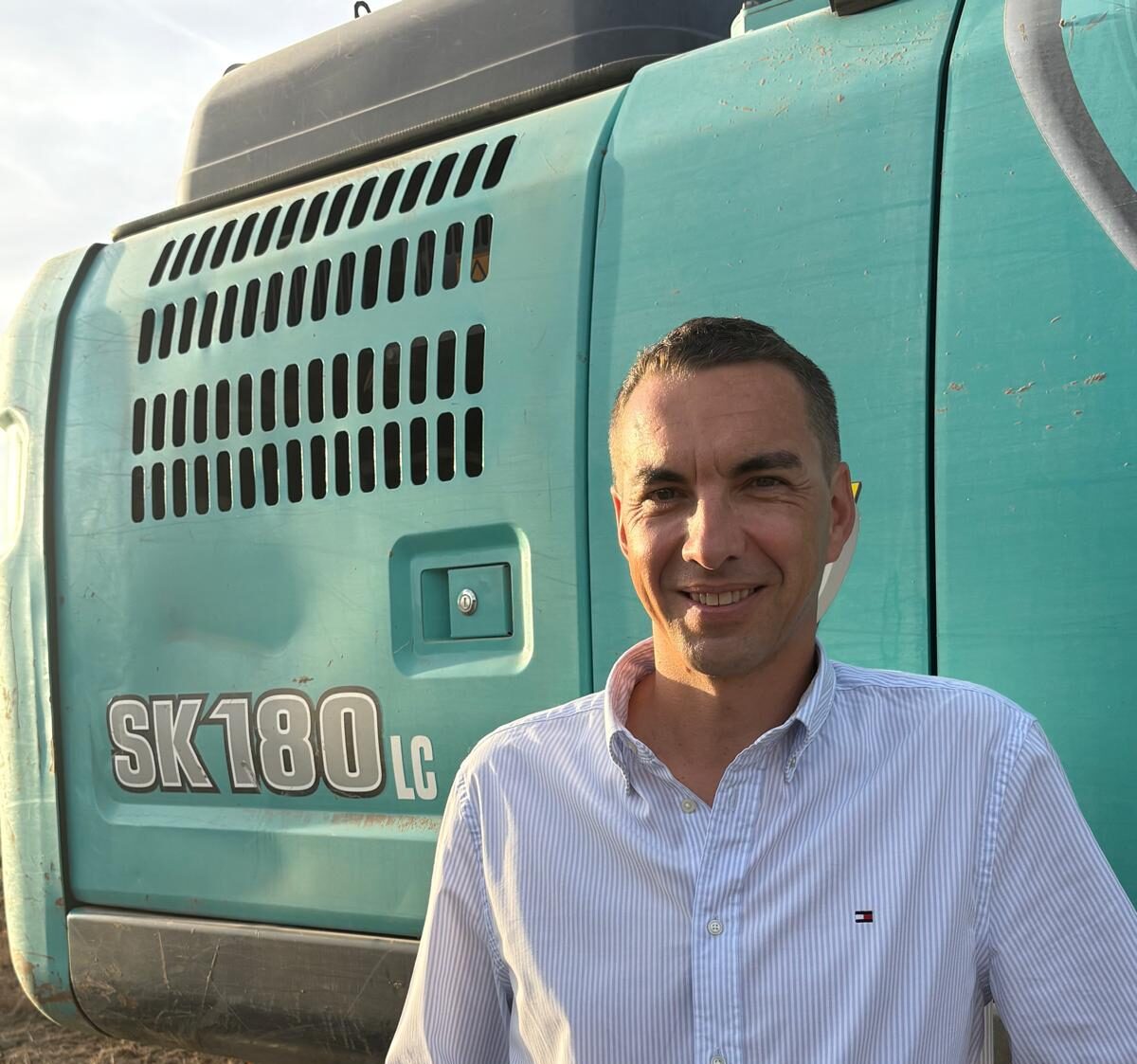Kobelco Fills a Gap in Southwest France With ALMAT