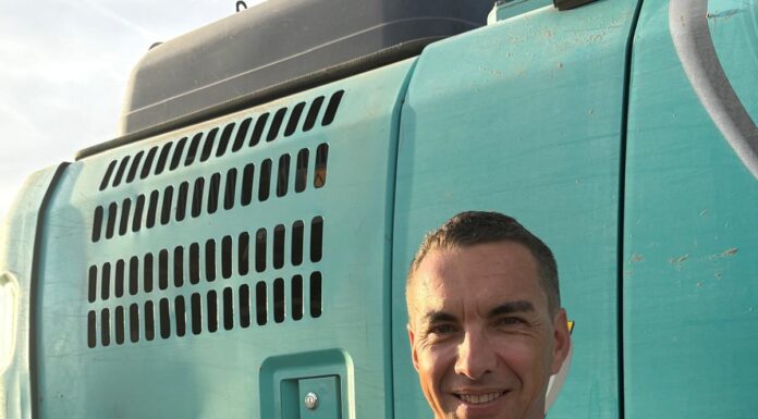 KOBELCO Expands Its French Dealer Network With ALMAT in the Southwest