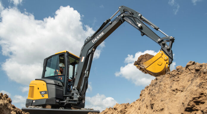 No CDL Required: John Deere Packs Big-Machine Features Into a Sub-10,000 lb Excavator The new John Deere 40 P-Tier Compact Excavator