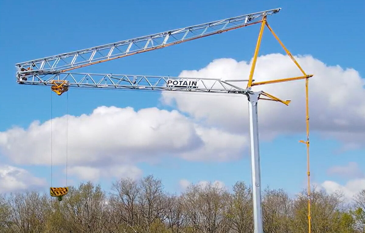 Manitowoc Unveils Potain Evy 28-21 Self-Erecting Crane