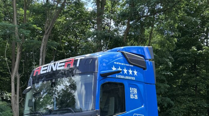 A gas-powered Volvo FH in Reinert Logistics livery