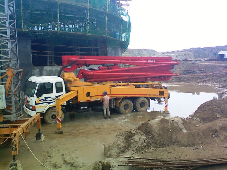 Concrete Placing Booms
