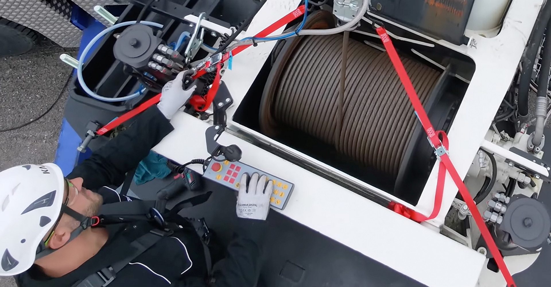 A Crane Without a Rope Has No Use: Grove’s Rope Cleaner Opens Up to Every Brand