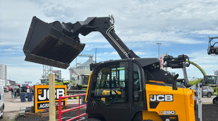 JCB Introduces 250 and 290 Skid Steer Loaders for North America