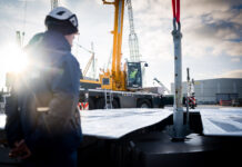 Liebherr mobile crane operator at work during a Game of Cranes challenge at the Ehingen plant