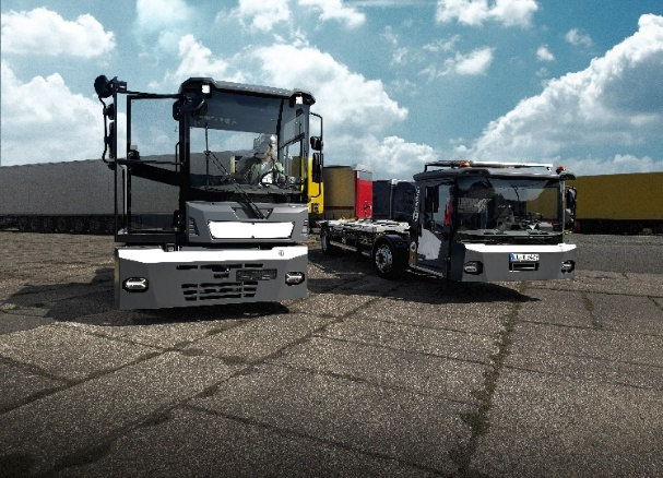Moving Trailers the Right Way: TII KAMAG Brings Its Yard Vehicles to the Czech Republic