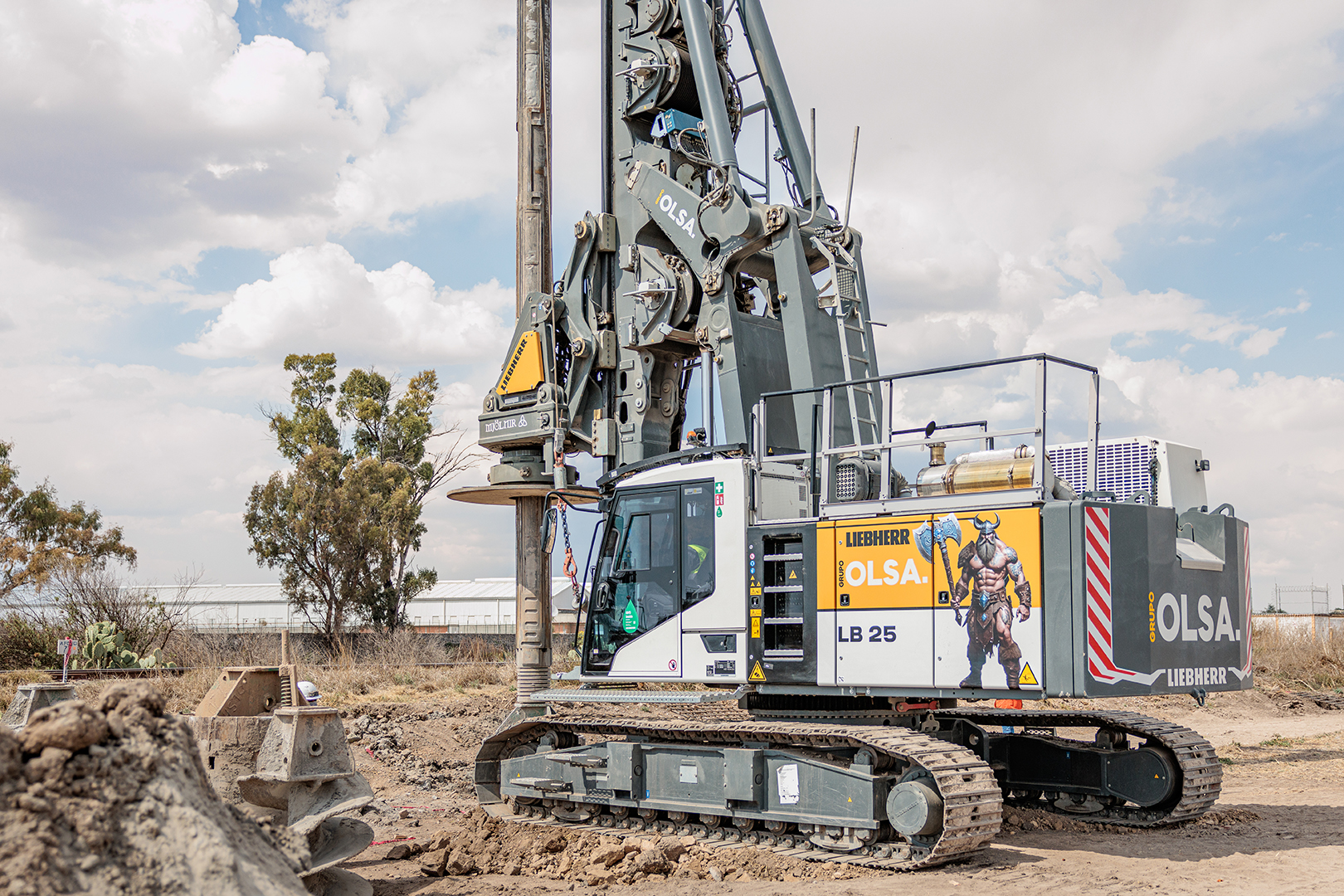 [Job Story] Liebherr LB 25 Works on Mexican Railway Project
