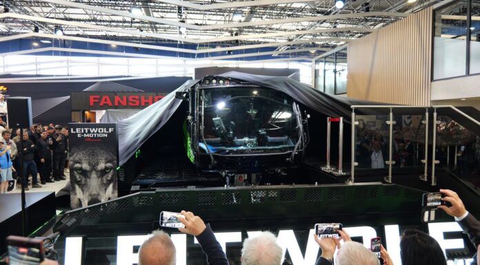 Unveiling of the Prinoth Leitwolf E-Motion snow groomer (Image: Prinoth)