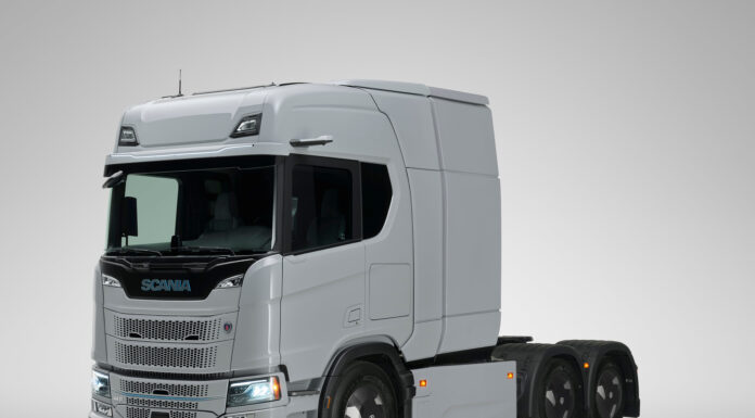 Scania Finds Room for More Batteries and 720 km of Electric Range