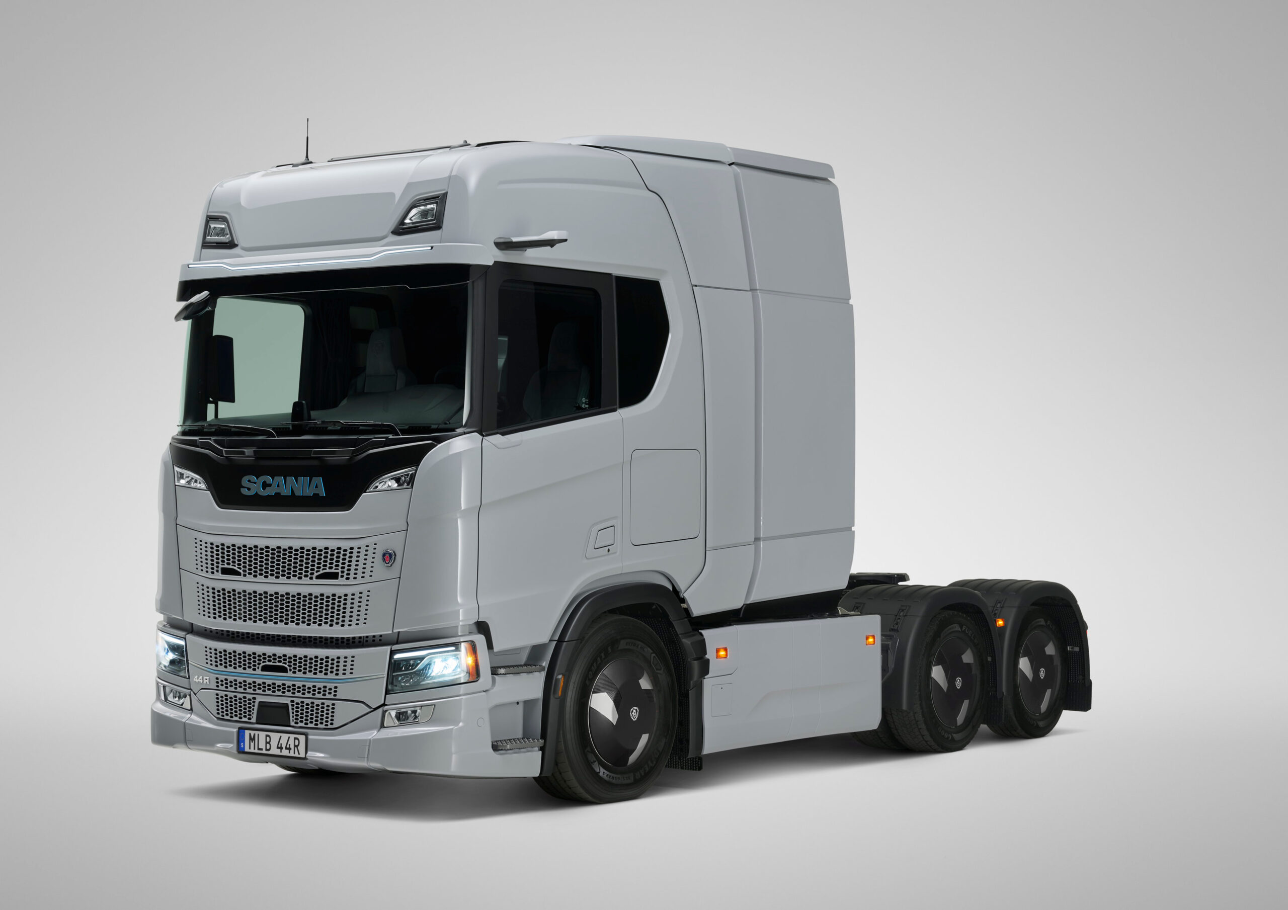Scania Finds Room for More Batteries and 720 km of Electric Range